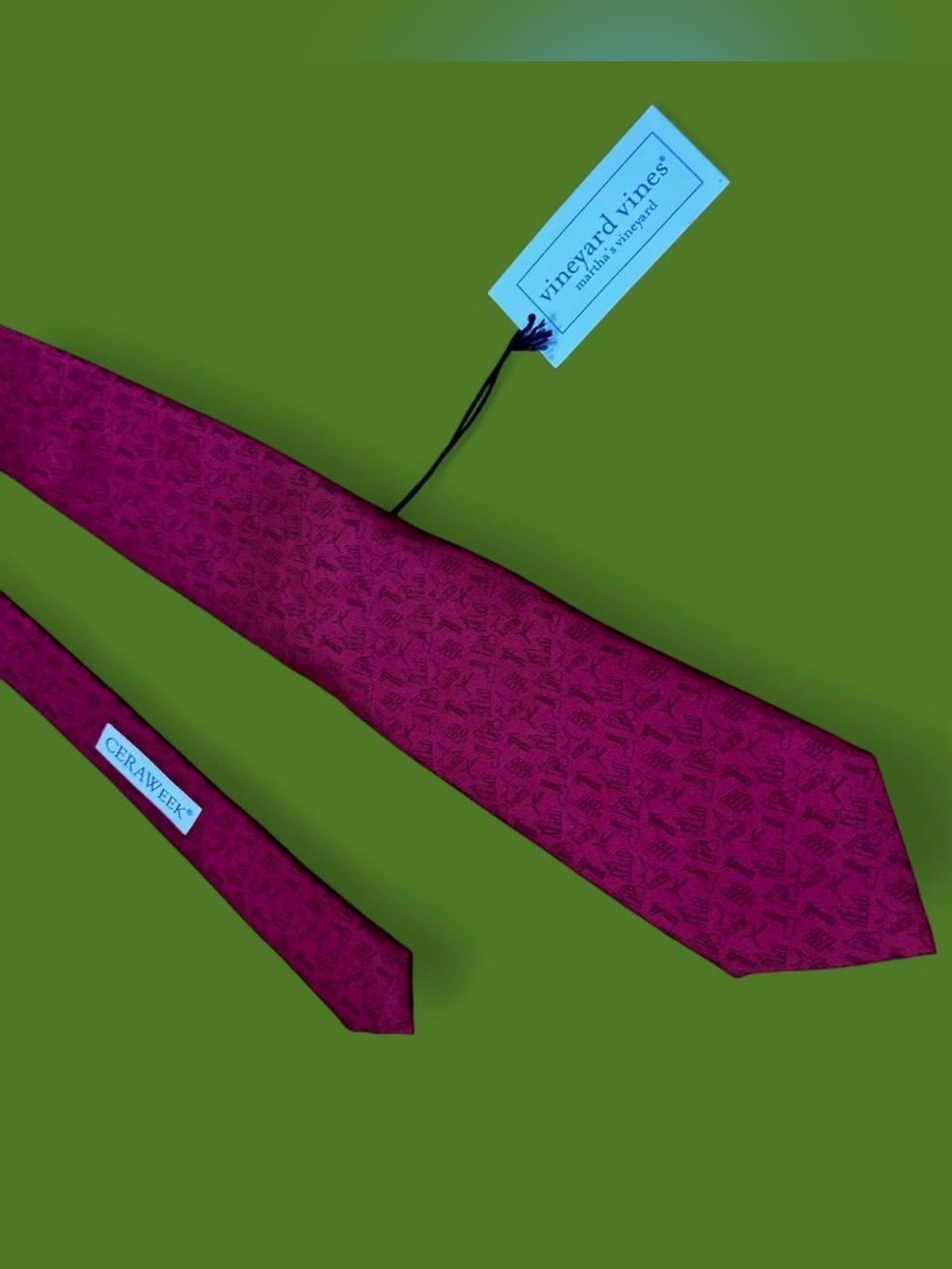 Red and black Martha’s Vineyard - Vineyard vines new with tags men’s tie